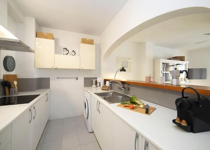 Eurosol-3 By Interhome